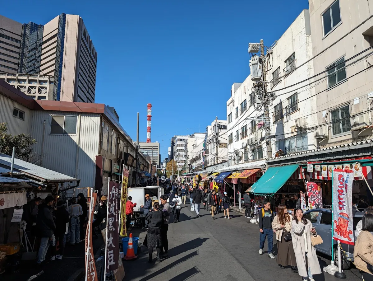 Tsukiji Outer Market Food Tour
